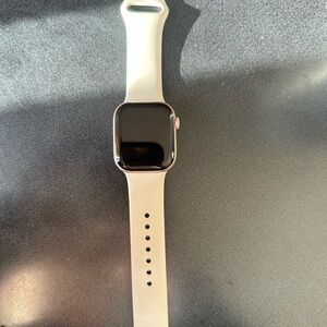 Apple watch series 10 42 mm rose gold with s/m Cream Band